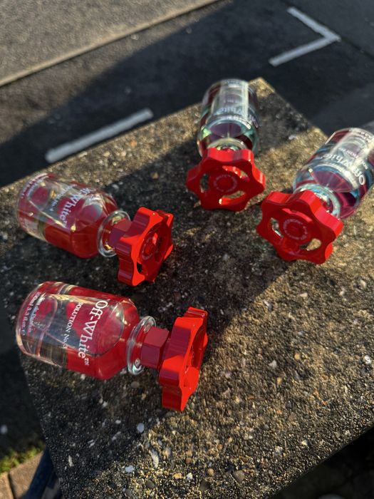 Off white SOLUTION N°1 , N°2 , N°3 , N°4   Парфуми