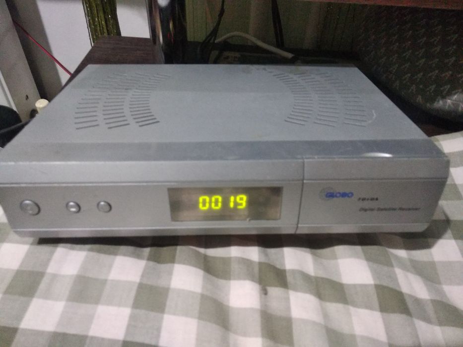 Приймач супутниковий тюнер Globo / приемник