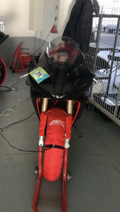 Yamaha R1 2002 - Trackday sem matricula