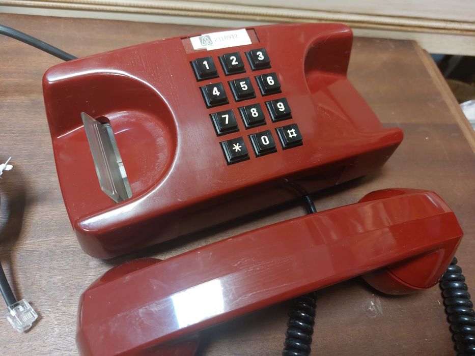 Telefone fixo analógico com botões de pressão com teclado numérico