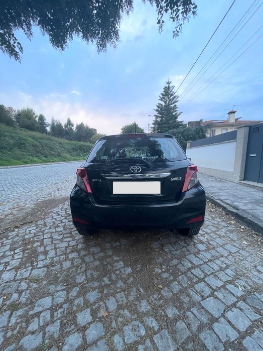 Toyota Yaris 1.0 VVT-i — photo 4