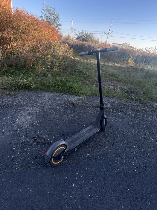 Hulajnoga elektryczna 33 km/h