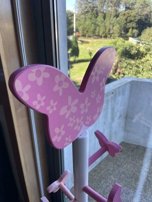 Cabide quarto criança