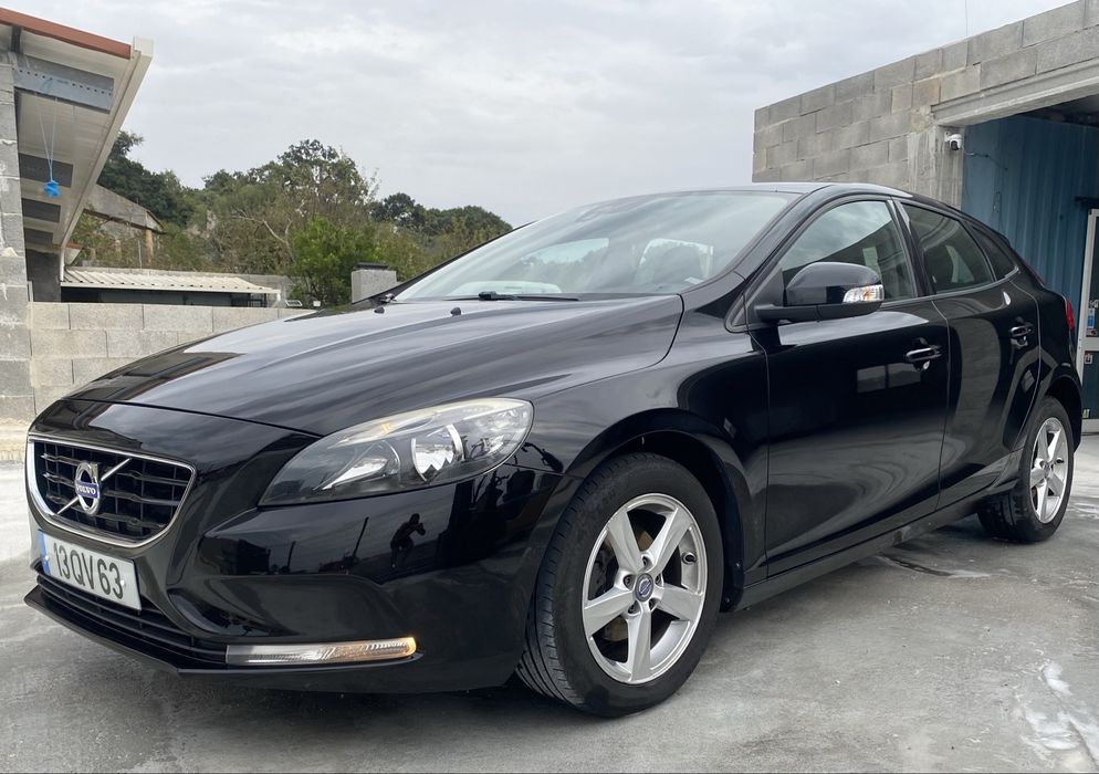 Volvo V40 2.0 2016 — photo 2