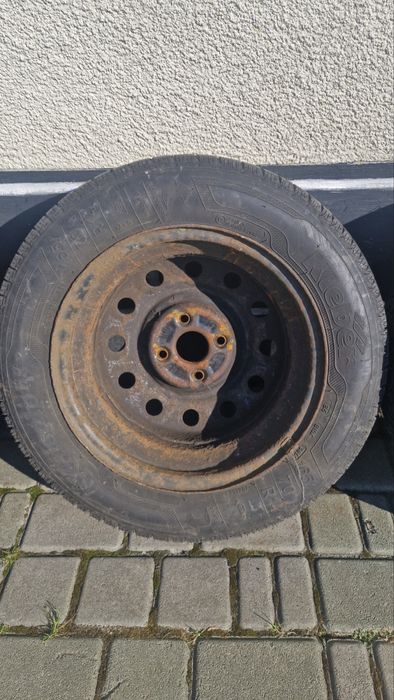 Всесезонна резина Kleber 165/70/R14 на стальних дисках R14