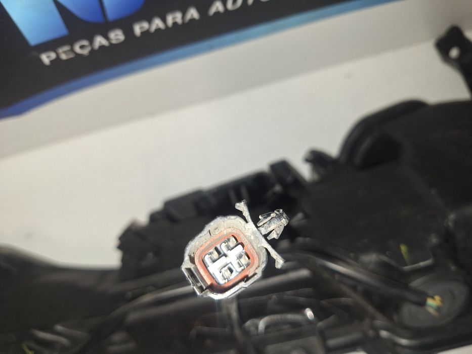 Luz diurna esquerda Lexus NX  de 2020