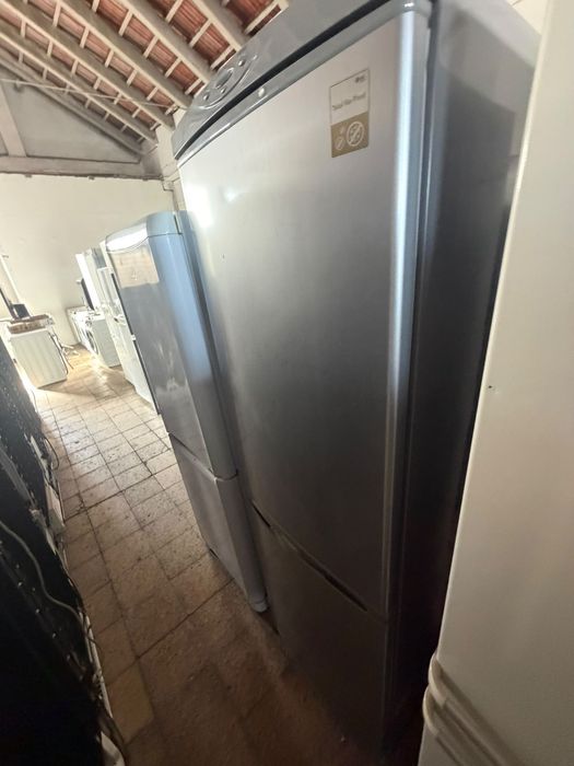 Frigorífico combinado INOX