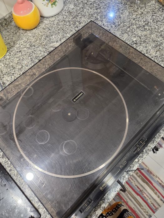 Toca discos pionner PL 223