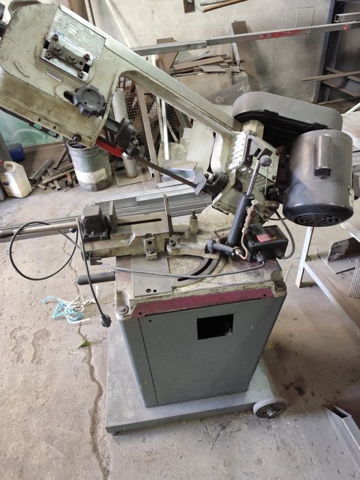 Serrote de fita para metal