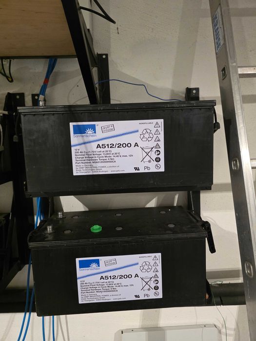 Аккомулятор 200а для автономного живлення