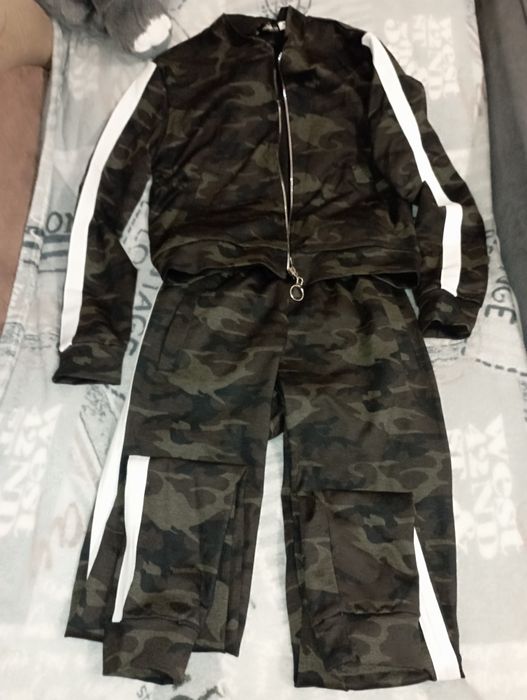 Костюм спортивний новий