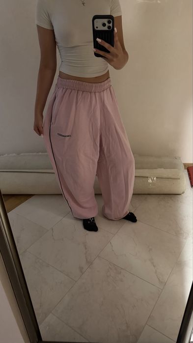 urban outfitters Штани xxs