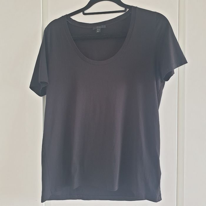Cos Czarny tshirt bluzka tom. 36