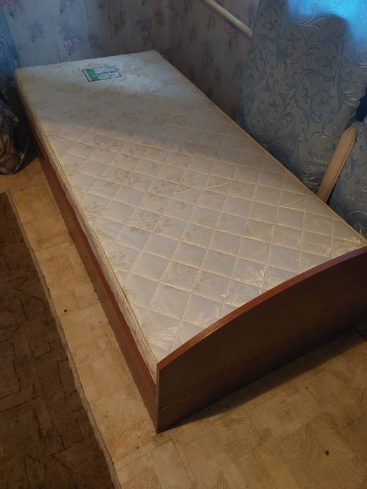 Продам кровать 5000