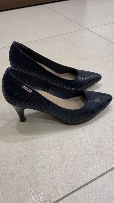 Buty szpilki jennifer kolor granatowy rom 38 wysokosc obcasa 8 cm