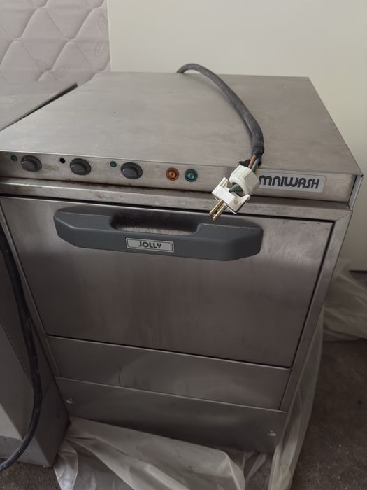 OMNIWASH Maquina lavar louca profissional