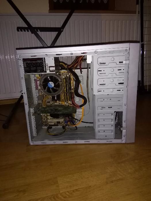 Komputer + monitor Asus 19"