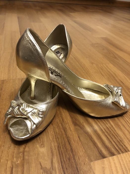 Zlote buty - nowe