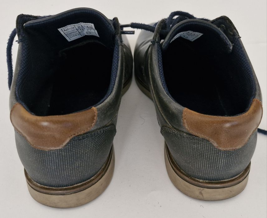 Sapatos azuis de couro (artigo só até 20 de Março)