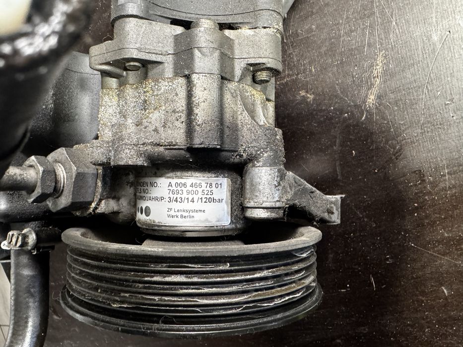 Pompa wspomagsnia mercedes sprinter 906