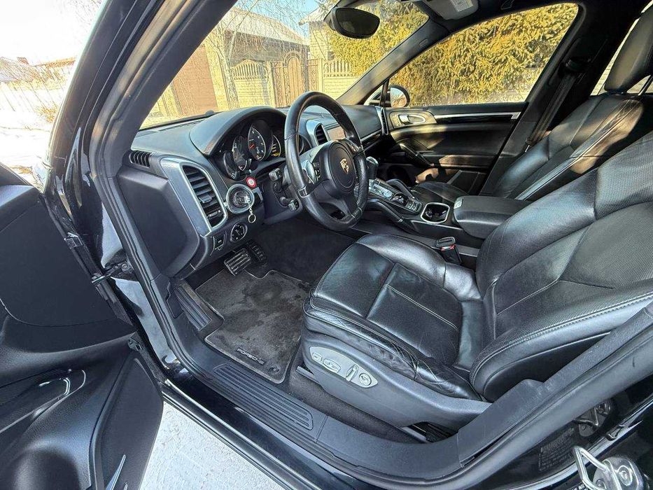 Porsche Cayenne 2012 3.6бензин