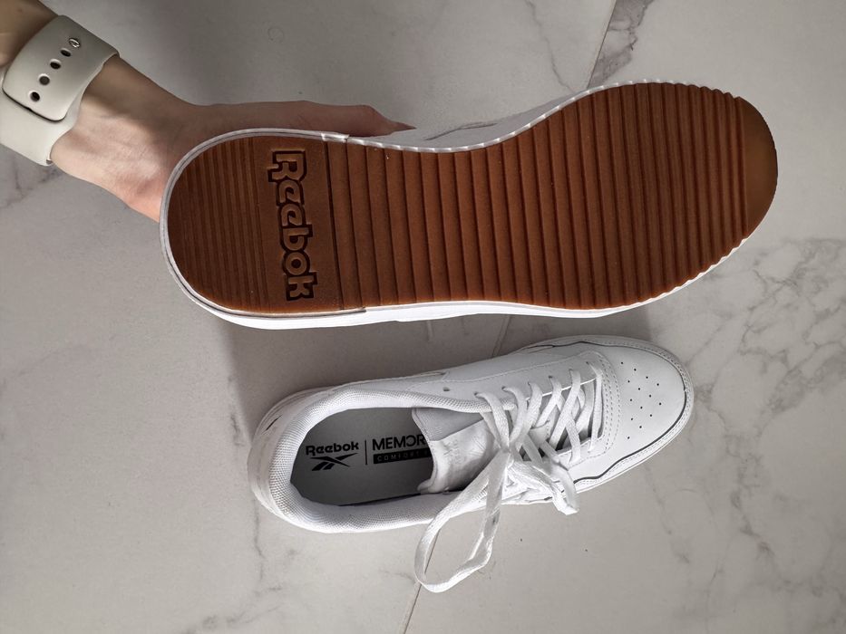 Оригінальні жіночі кросівки Reebok Club MEMT Bold (Wmns).
