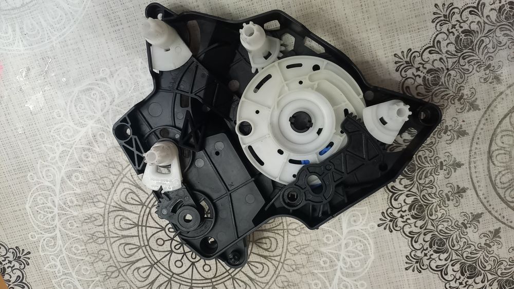 Редуктор засувок опалювача Focus3 рестайл