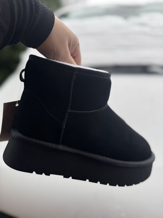 Натуральні угги з замочком