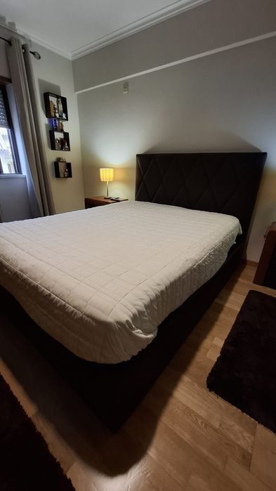 Vende se cama de casal