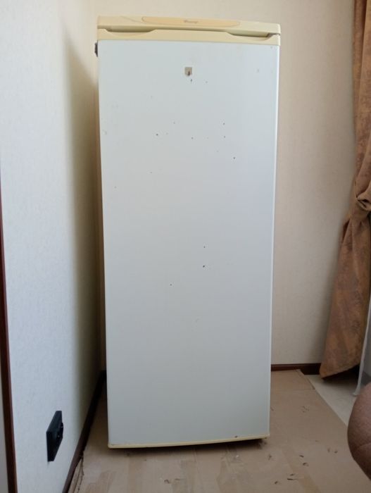 Продам б/у холодильник