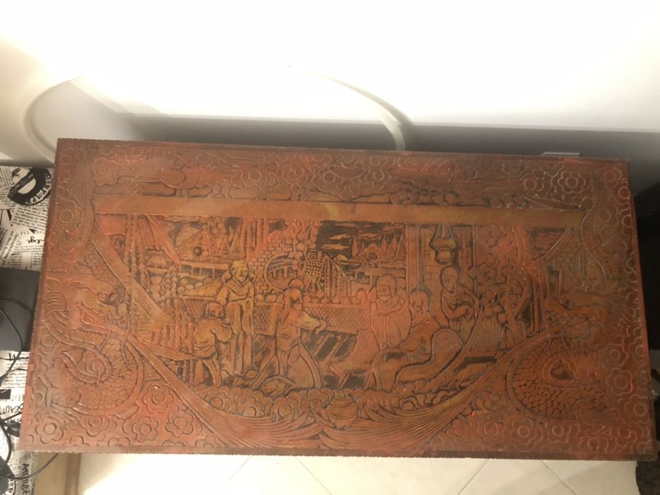 Bau ou mala em madeira macica antigo