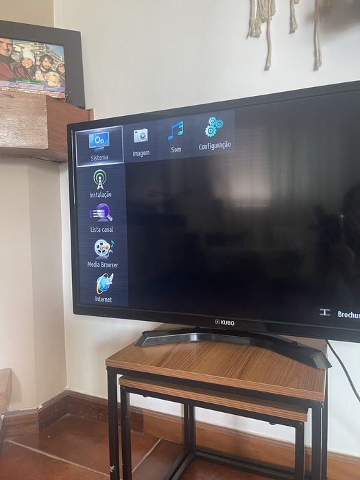 TV LCD smart 32 polegadas Kubo466195906949304321