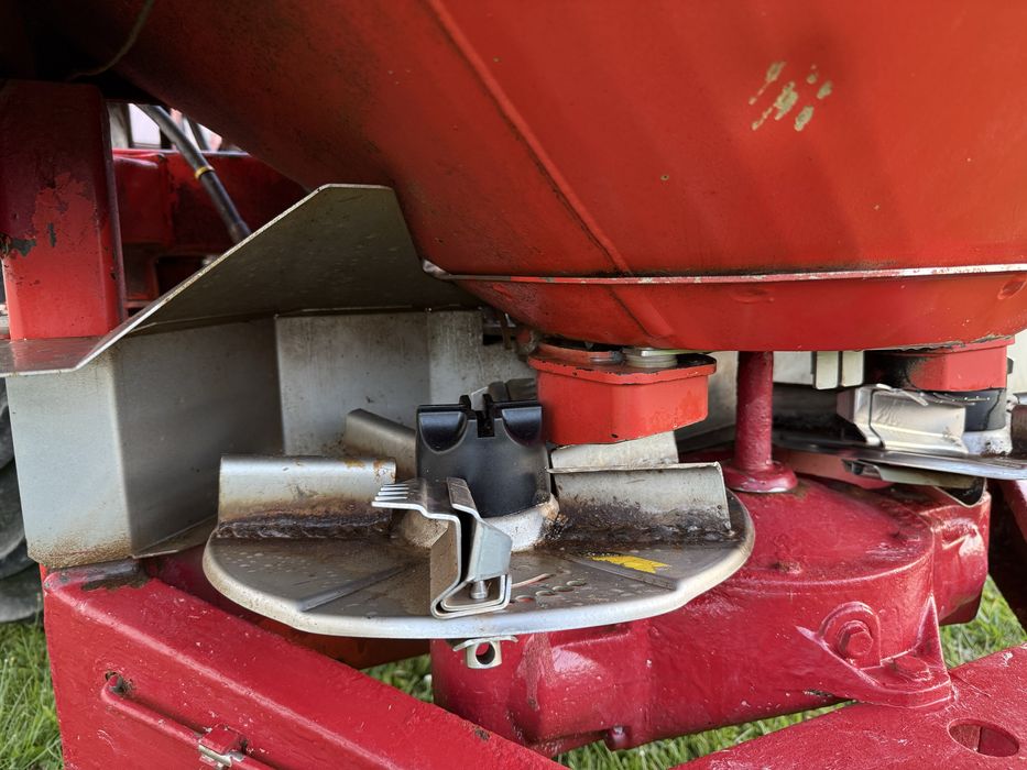 Rozsiewacz do nawozow MDS 921 Sprawny