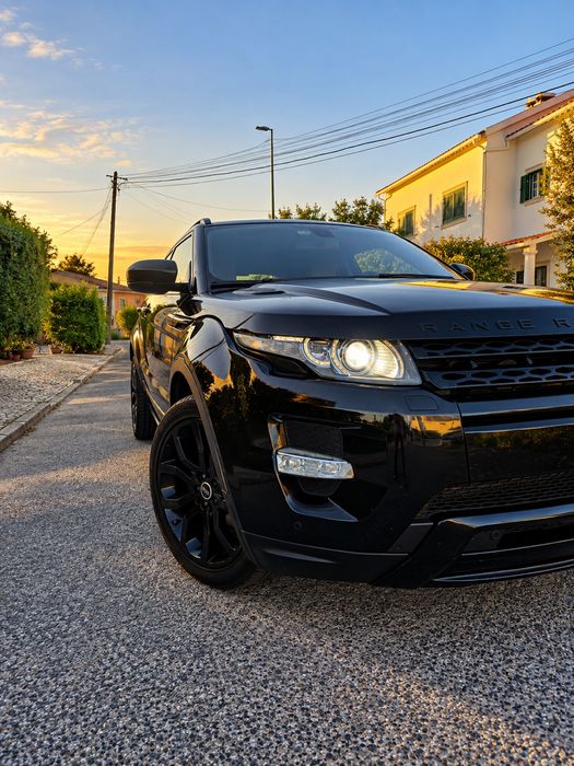 Land Rover Evoque Full Black Coupe