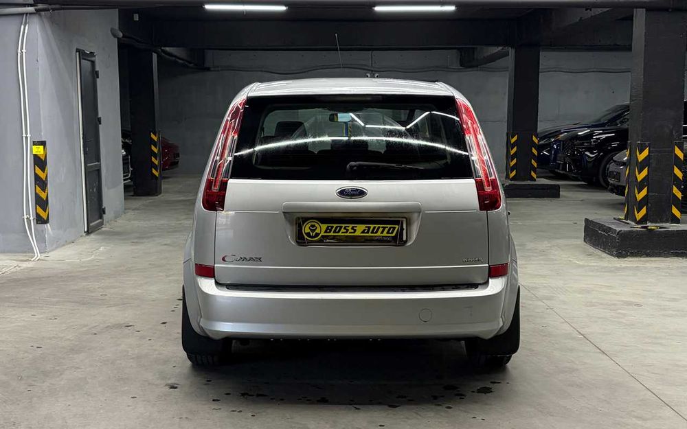 Ford C-Max 2010 року