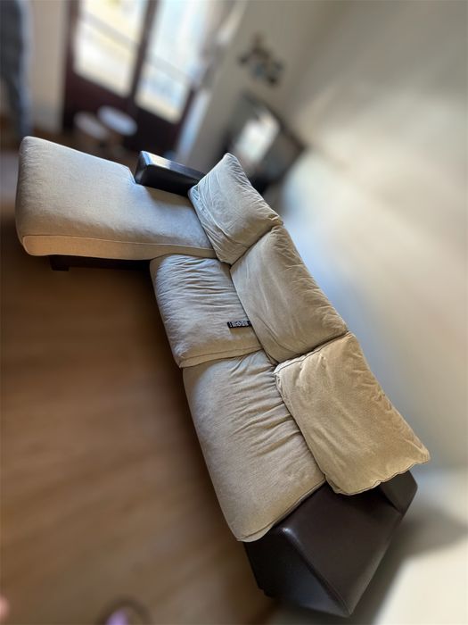 Sofá Chaise Longue com marcas