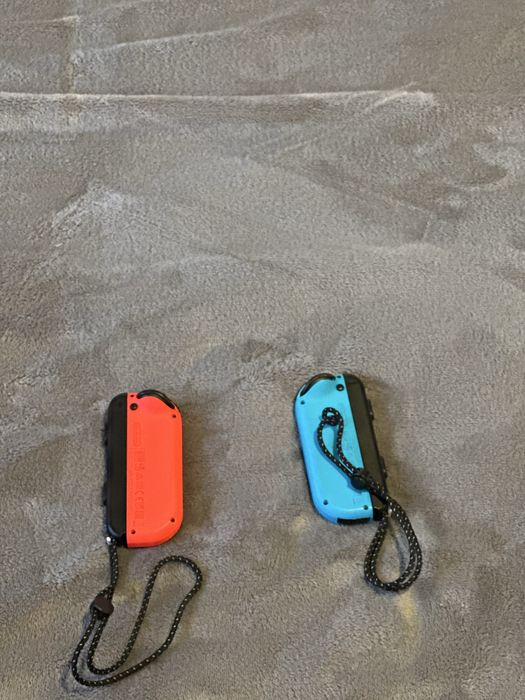 Nitendo joy-cons