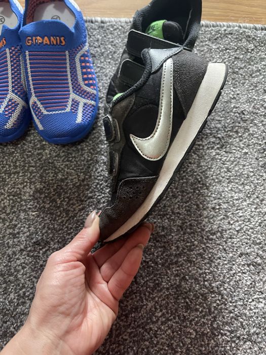 Продам оригінальне взуття дитяче