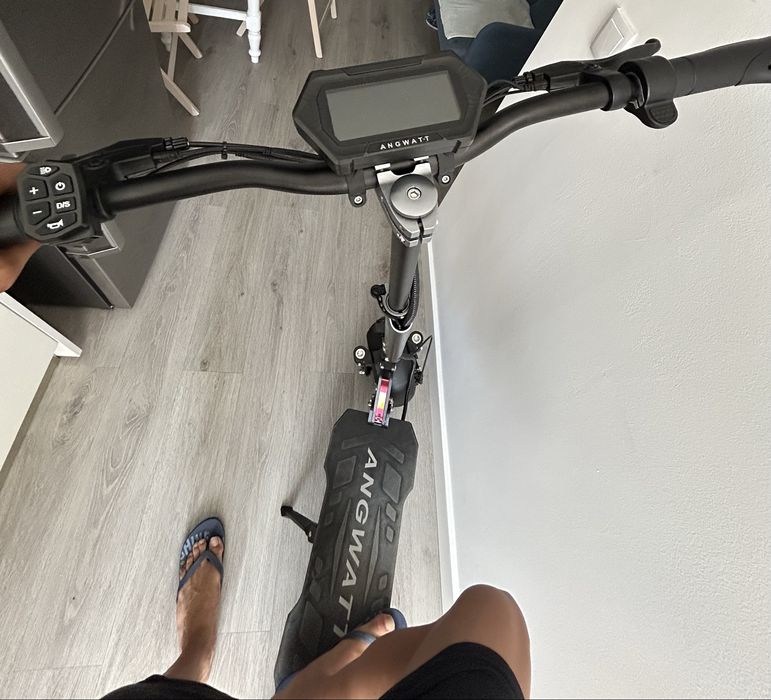 ANGWATT F1 scooter elétrico