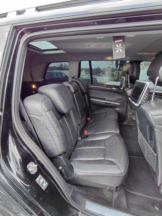 Продам  хороший Mercedes GL 550