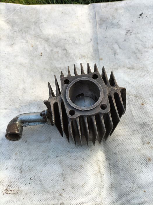 Żeliwny Cylinder do jawki 555