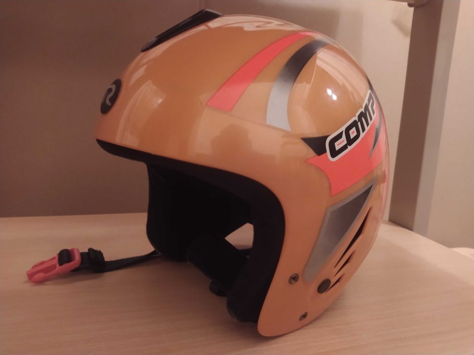 Dziecięcy kask narciarski