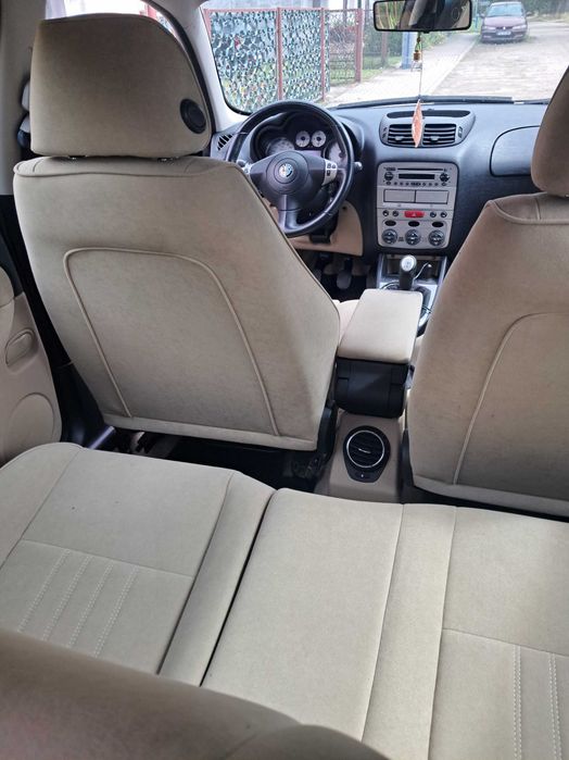 Alfa Romeo 147 1.6 benzyna 2009