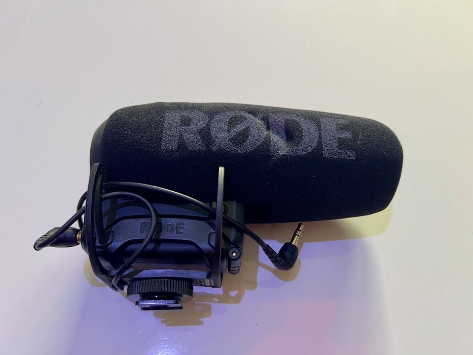 Aparat Lumix S1H + obiektywy 50mm, 35mm, 16-35mm + Rode VideomicPro+