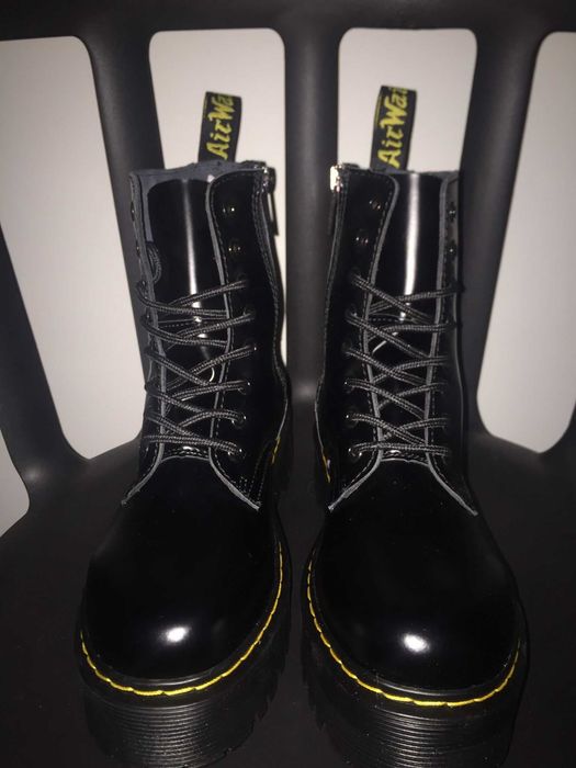 Glany Dr.Martens