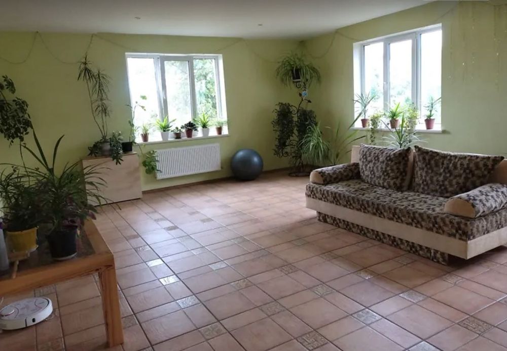 Продаж чудового будинку в затишній локації!