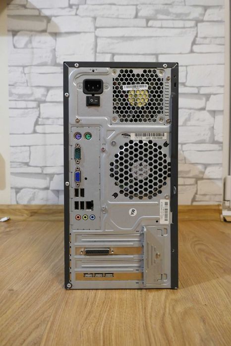 komputer fujitsu esprimo P3521 E - star5