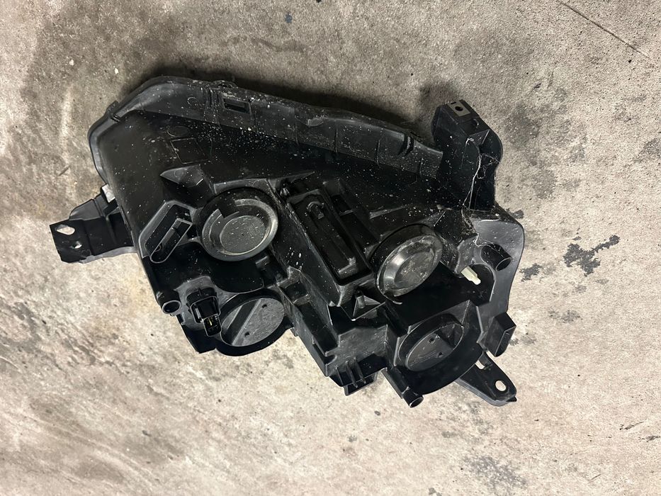 Ótica Esquerda Citroen Berlingo Novo modelo