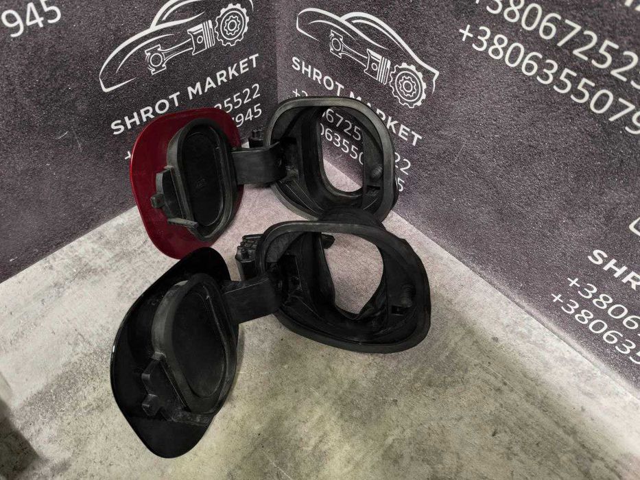 Механізм відкриття Лючка порту зарядки Chevrolet Bolt EV 42780311