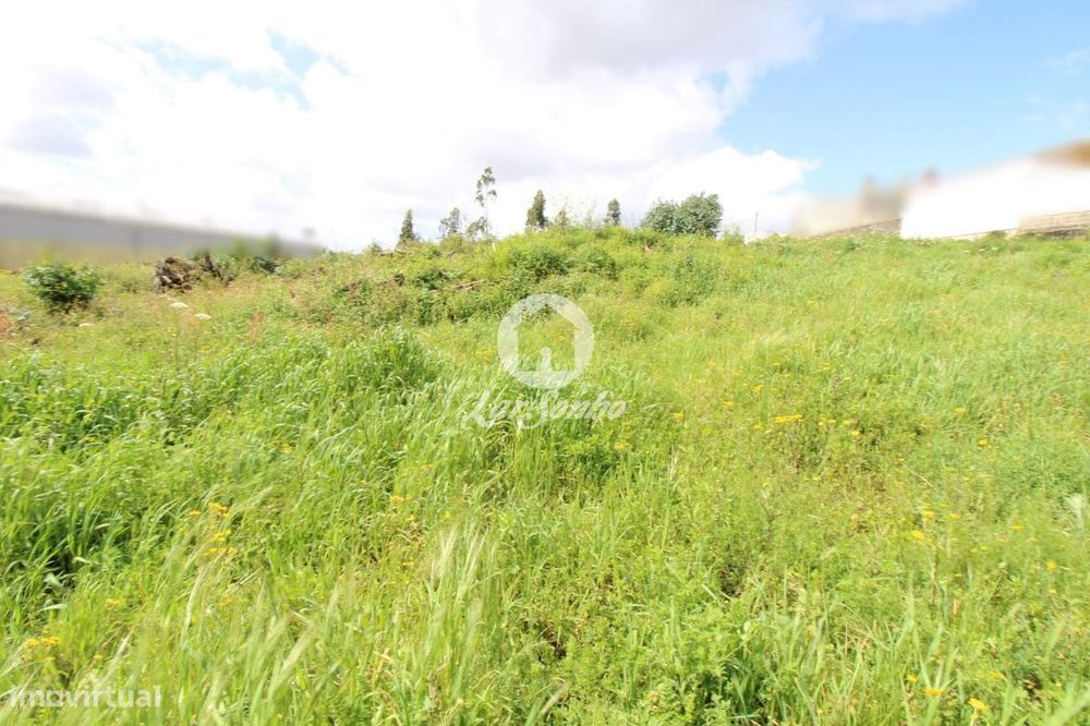 Plot of Land for Construction with 3,373 m² in the CENTRE of Trofa